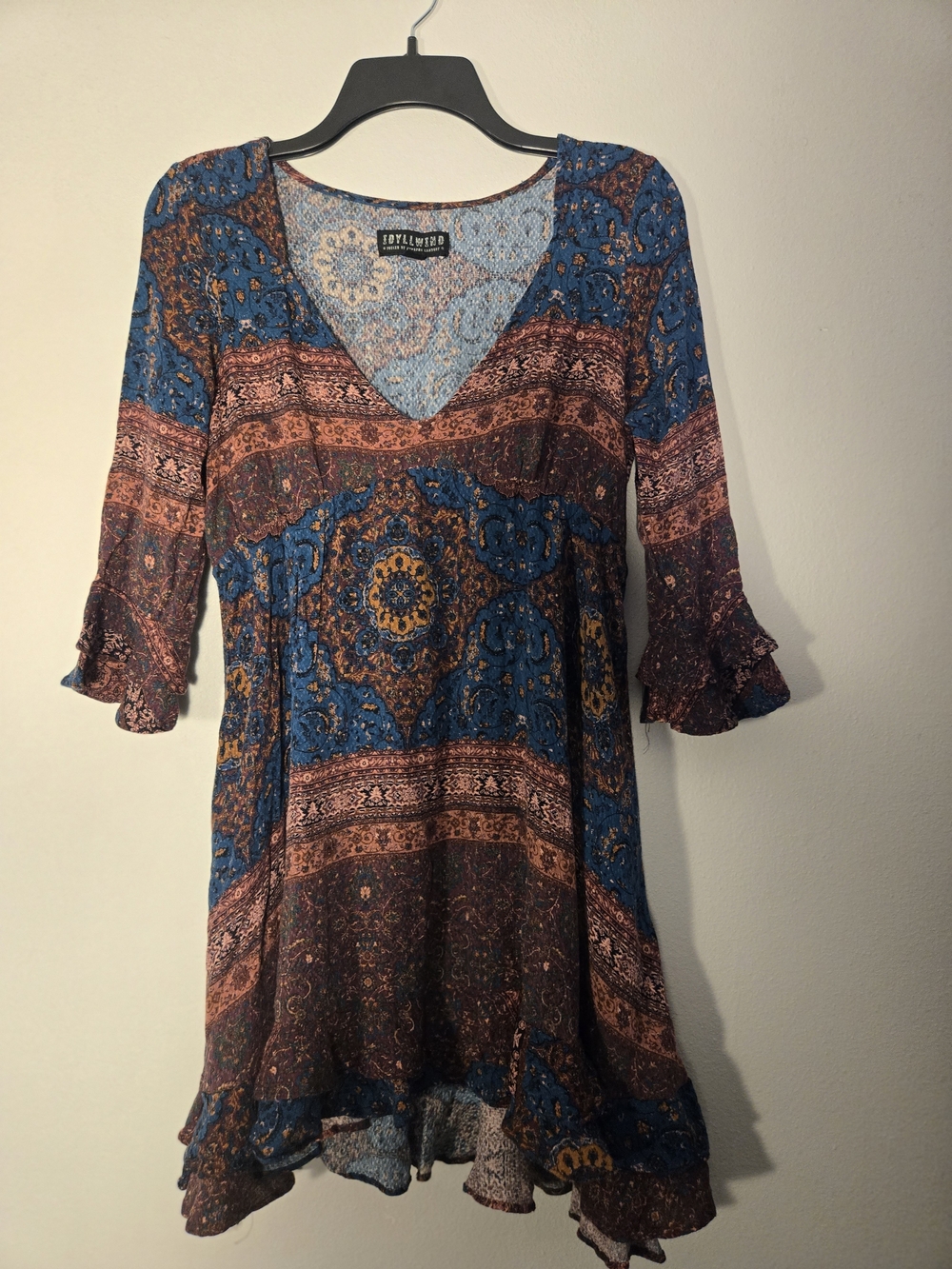 Vibrant Paisley V-Neck Tunic Dress Miranda Lambert